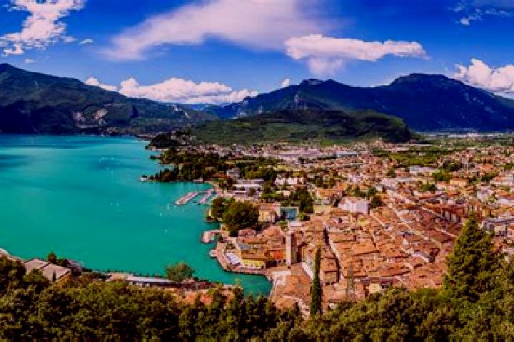 Escorts Brenzone, Italy — Local Companions