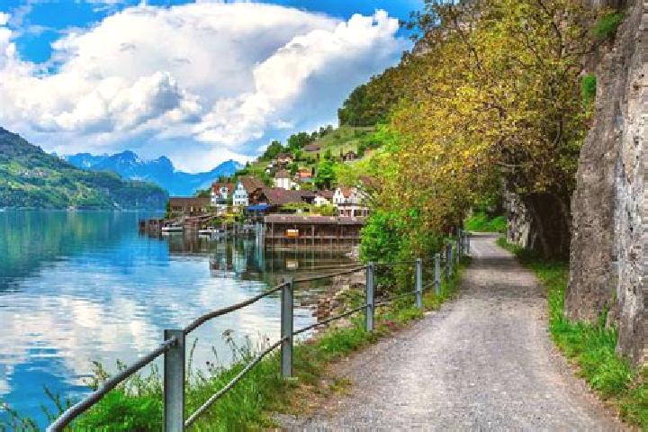 Escorts Brittnau, Switzerland — Local Companions