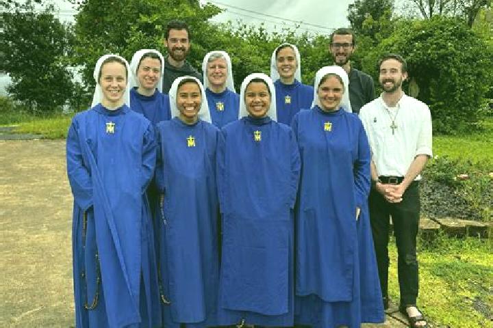 Escorts Broquies, France — Local Companions