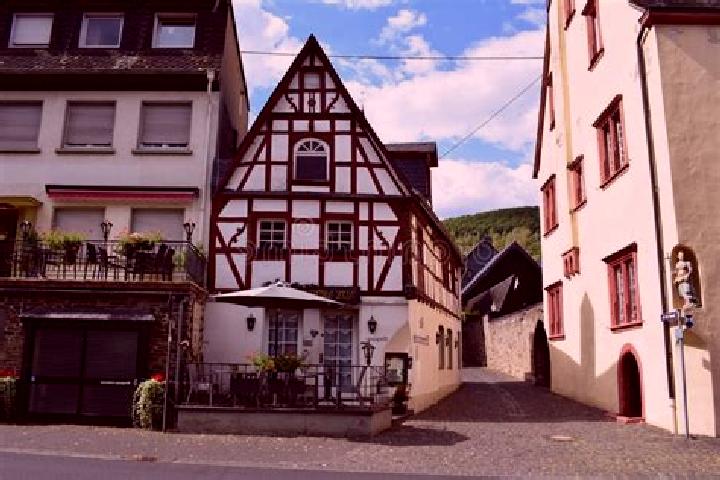 Escorts Bruttig-Fankel, Germany — Local Companions