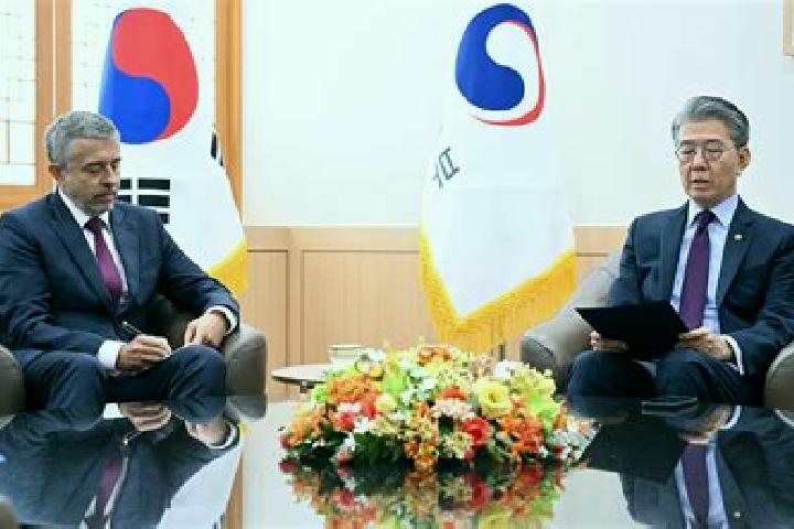 Escorts Byeonggok, South Korea — Local Companions