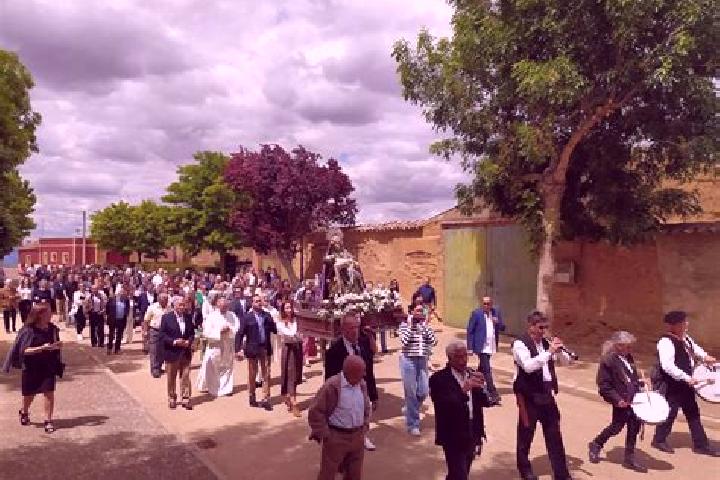 Escorts Cabreros del Rio, Spain — Local Companions