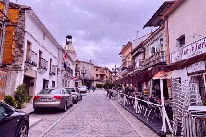 Escorts Cadalso de los Vidrios, Spain — Local Companions