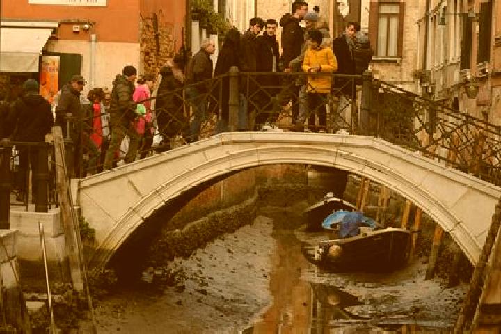 Escorts Cadoneghe, Italy — Local Companions
