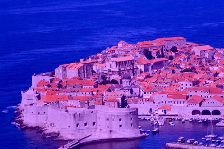 Escorts Cagavica, Croatia — Local Companions