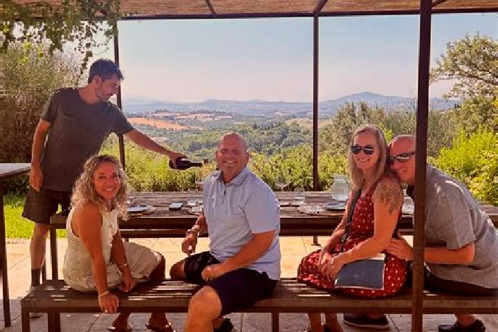 Escorts Cagnano, Italy — Local Companions