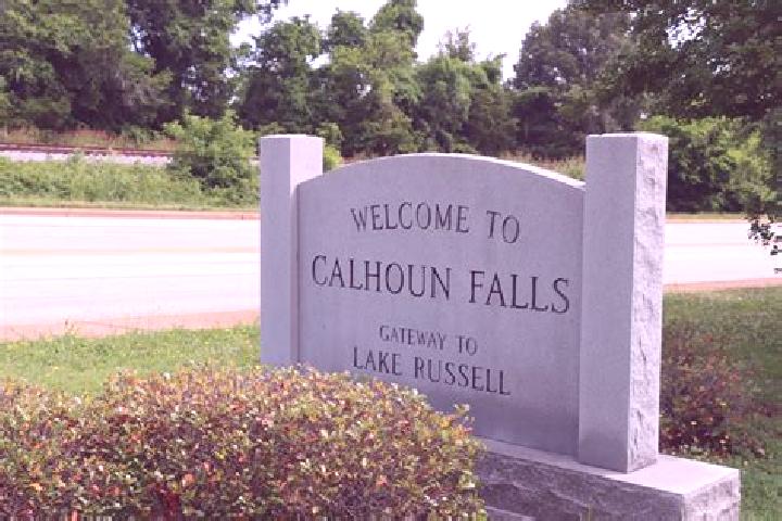 Escorts Calhoun Falls, United States — Local Companions