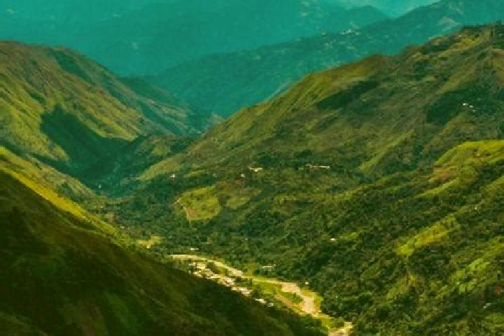Escorts Callayuc, Peru — Local Companions