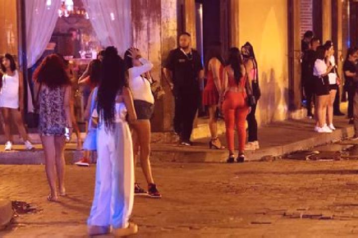 Escorts Calle Real, Mexico — Local Companions