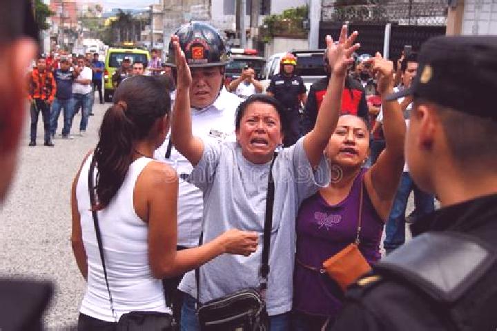 Escorts Callejones, Honduras — Local Companions