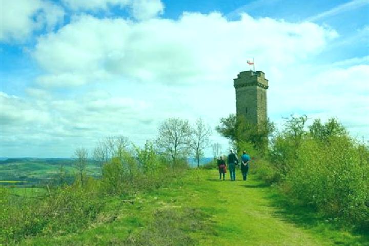Escorts Callow Hill, United Kingdom — Local Companions