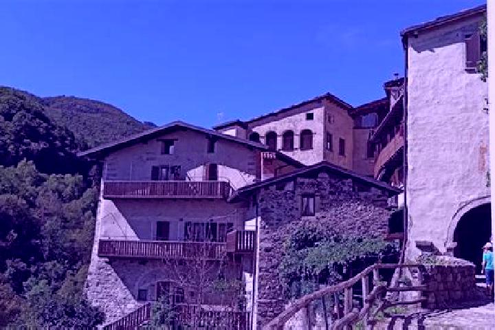 Escorts Camerata Cornello, Italy — Local Companions