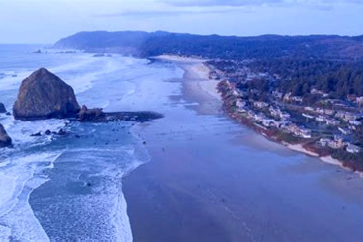 Escorts Cannon Beach, United States — Local Companions