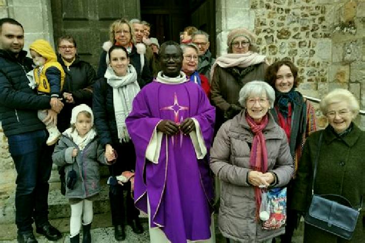 Escorts Caorches-Saint-Nicolas, France — Local Companions
