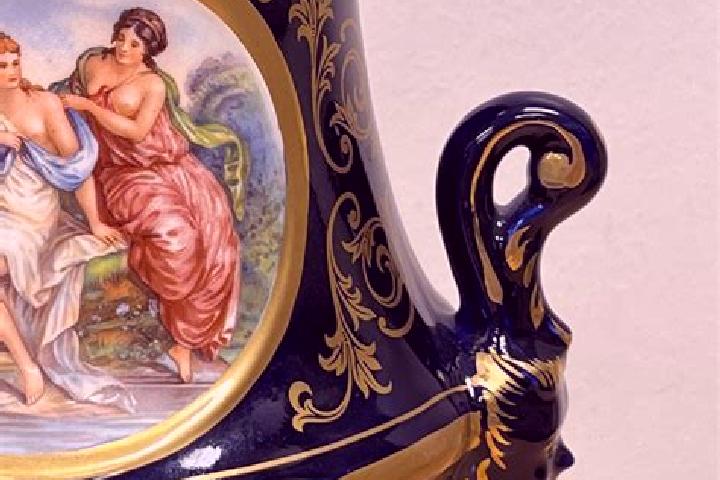 Escorts Capodimonte, Italy — Local Companions