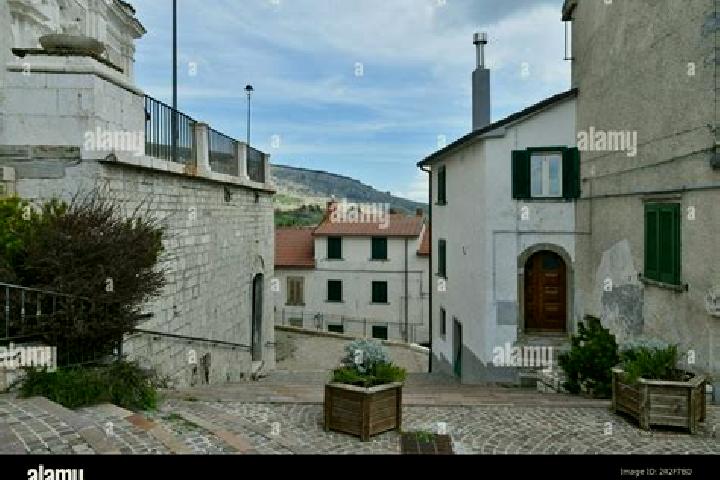 Escorts Capracotta, Italy — Local Companions