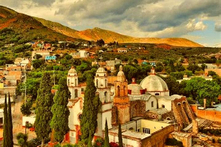Escorts Carapan, Mexico — Local Companions