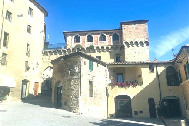 Escorts Casciano, Italy — Local Companions