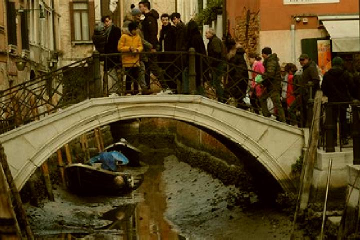 Escorts Casette d Ete, Italy — Local Companions
