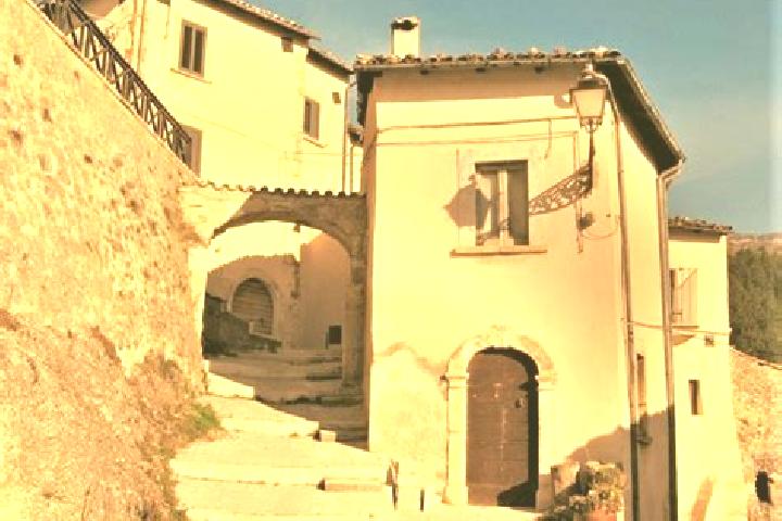 Escorts Castel di Ieri, Italy — Local Companions