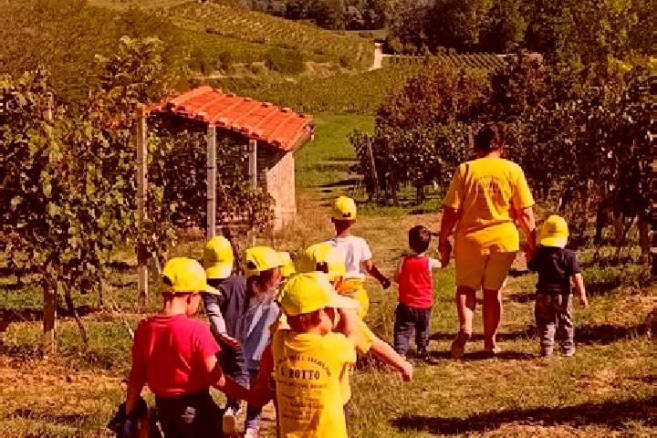 Escorts Castelnuovo Belbo, Italy — Local Companions