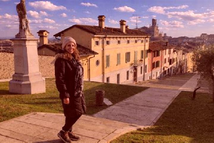 Escorts Castiglione delle Stiviere, Italy — Local Companions