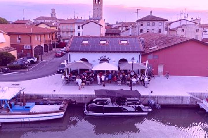 Escorts Cattolica Eraclea, Italy — Local Companions