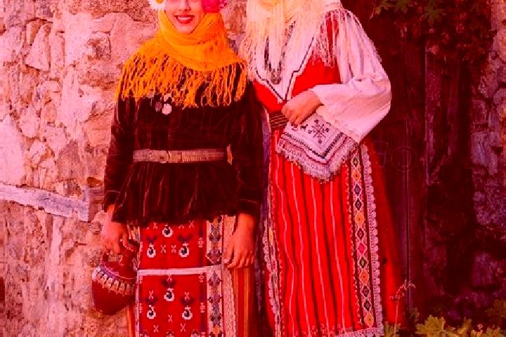 Escorts Ceamurlia de Sus, Romania — Local Companions