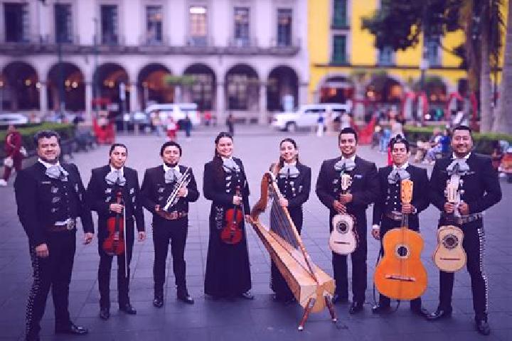 Escorts Cerrillos de Diaz, Mexico — Local Companions