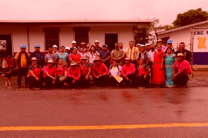 Escorts Cerro Mosquito, Panama — Local Companions