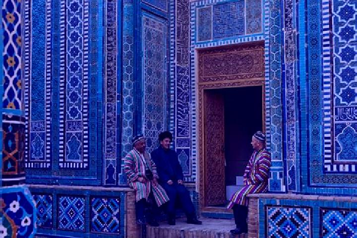 Escorts Chah-e Jamal, Iran — Local Companions