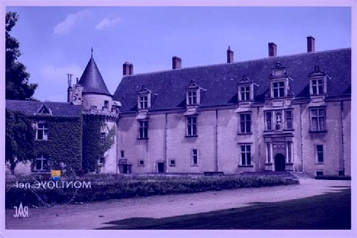 Escorts Chateau-Renault, France — Local Companions