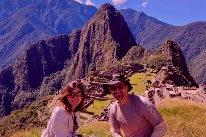 Escorts Chaulan, Peru — Local Companions