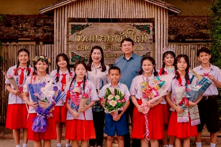 Escorts Chiang Kham, Thailand — Local Companions