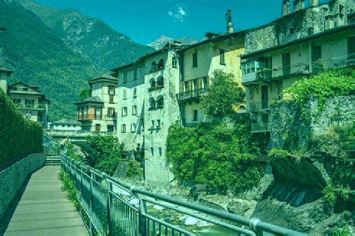 Escorts Chiavenna, Italy — Local Companions