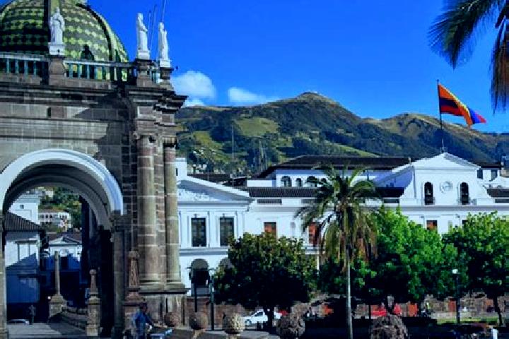 Escorts Chilla, Ecuador — Local Companions