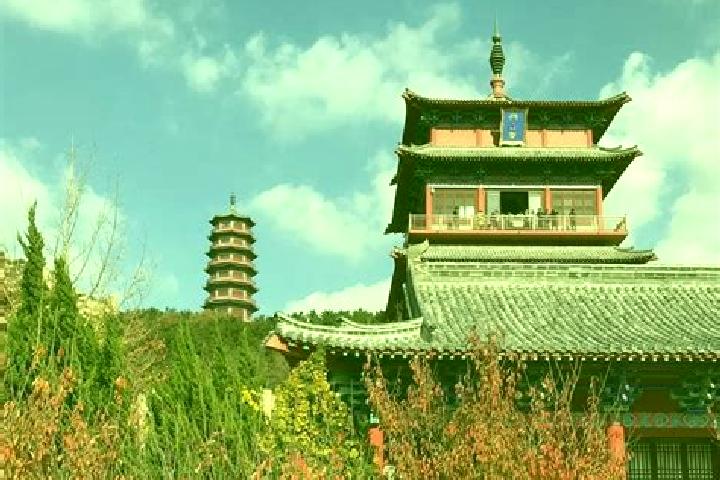 Escorts Chishan, China — Local Companions