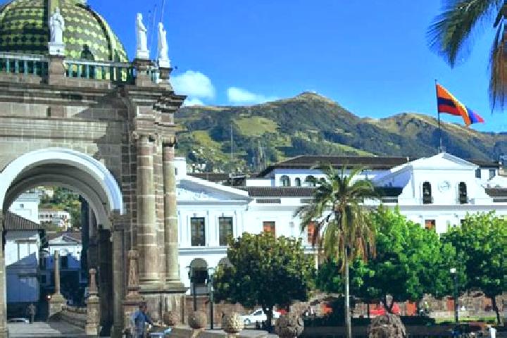 Escorts Chucchilan, Ecuador — Local Companions