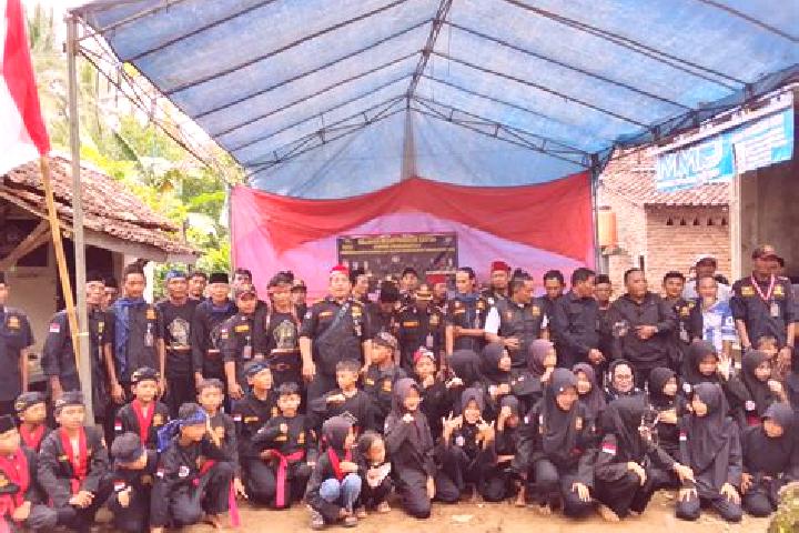 Escorts Cikiruh Wetan, Indonesia — Local Companions