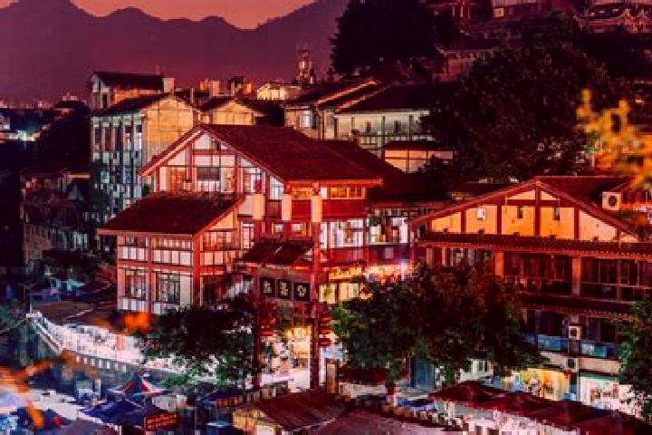 Escorts Cikou, China — Local Companions