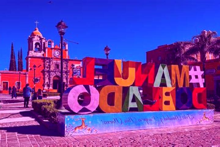 Escorts Ciudad Manuel Doblado, Mexico — Local Companions