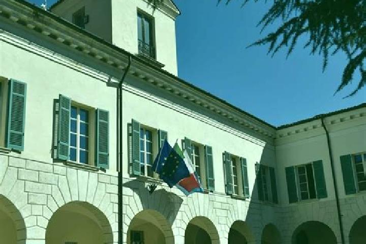 Escorts Cividate al Piano, Italy — Local Companions