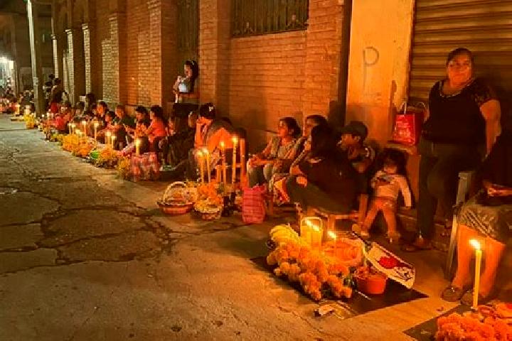 Escorts Coatepec Costales, Mexico — Local Companions