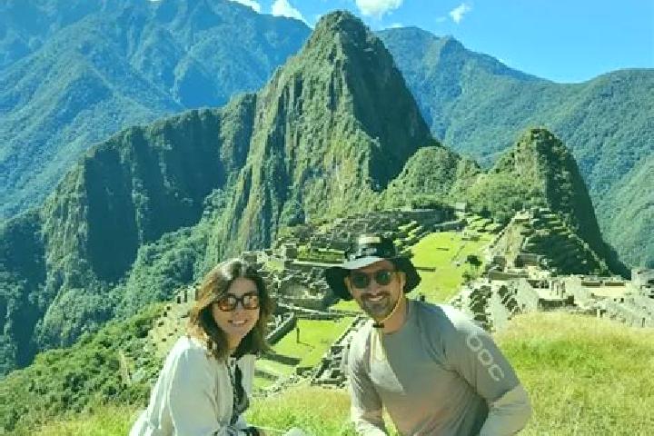 Escorts Cochamal, Peru — Local Companions