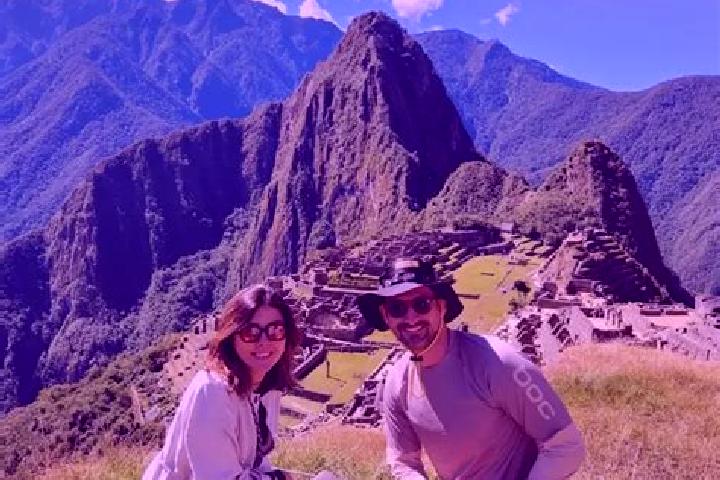 Escorts Colcabamba, Peru — Local Companions