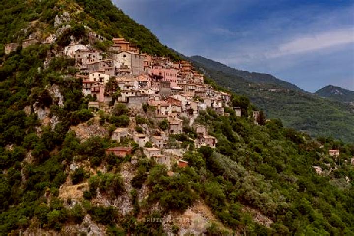 Escorts Colli sul Velino, Italy — Local Companions