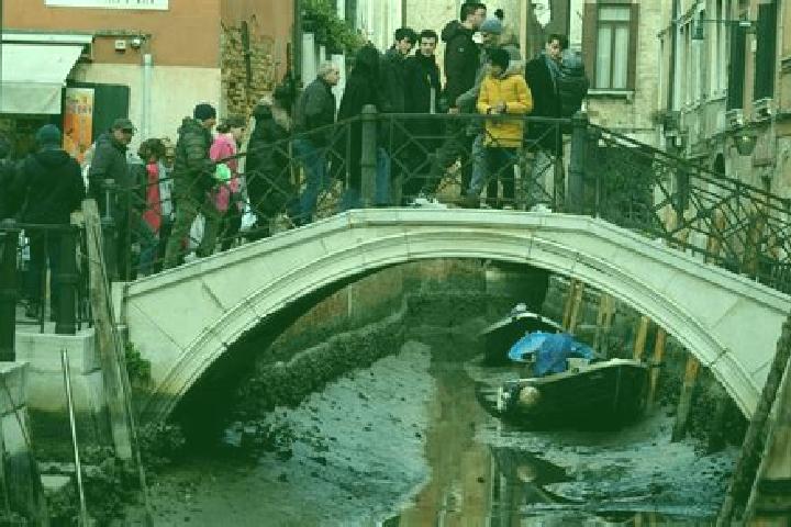 Escorts Collinas, Italy — Local Companions