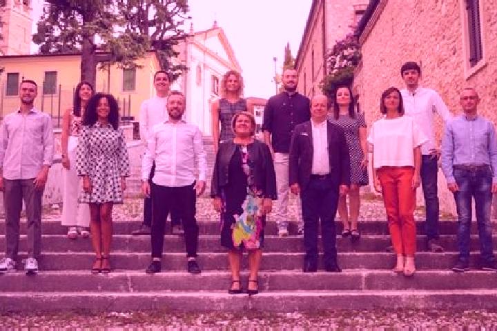 Escorts Colognola ai Colli, Italy — Local Companions