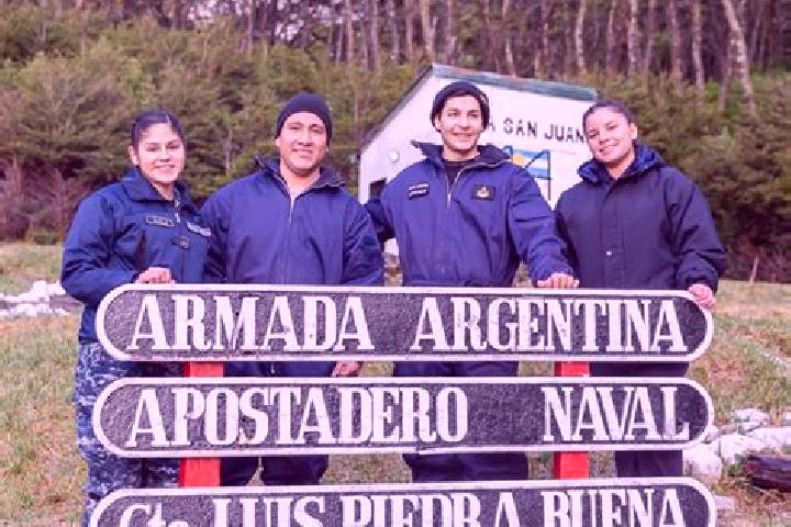Escorts Comandante Luis Piedrabuena, Argentina — Local Companions