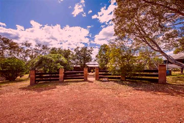 Escorts Coondle, Australia — Local Companions